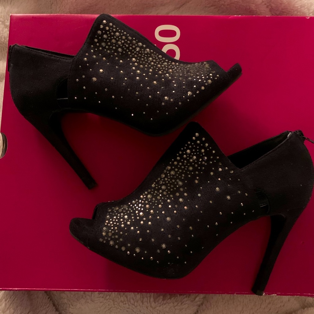 Jennifer Lopez Jeweled Stiletto Heels